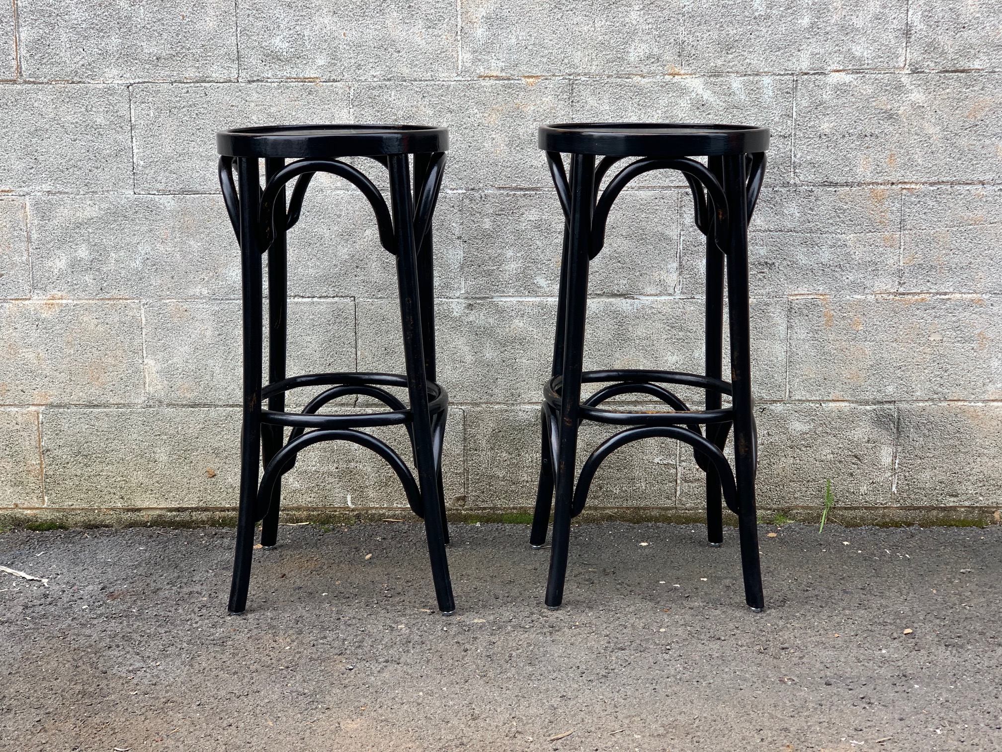 Pair of bentwood bar stools in Sold | Vitrine